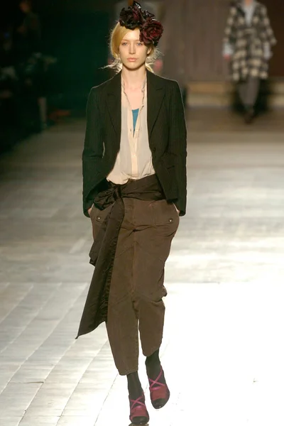 Look 14